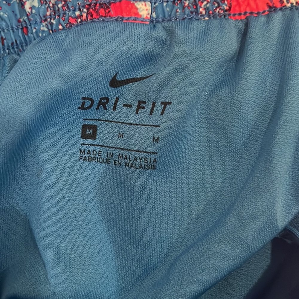 Never worn. - Picture 3 of 4